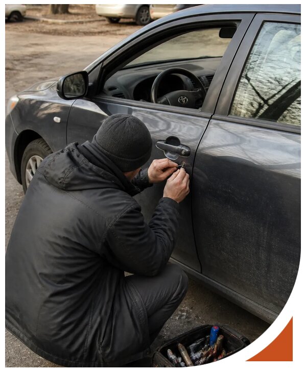 Профессиональное вскрытие автомобиля Тойота без повреждений в Гукове